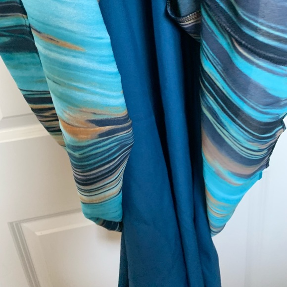 HP🧚🏼 Rivier Midi Dress - Picture 5 of 11